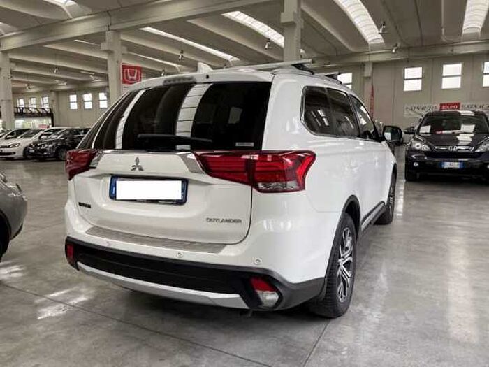 Mitsubishi Outlander 2.2l