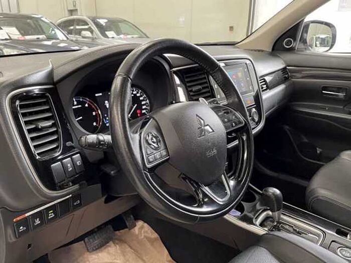 Mitsubishi Outlander 2.2l