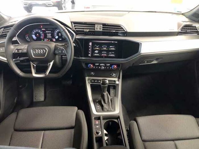 Audi Q3 1.5l